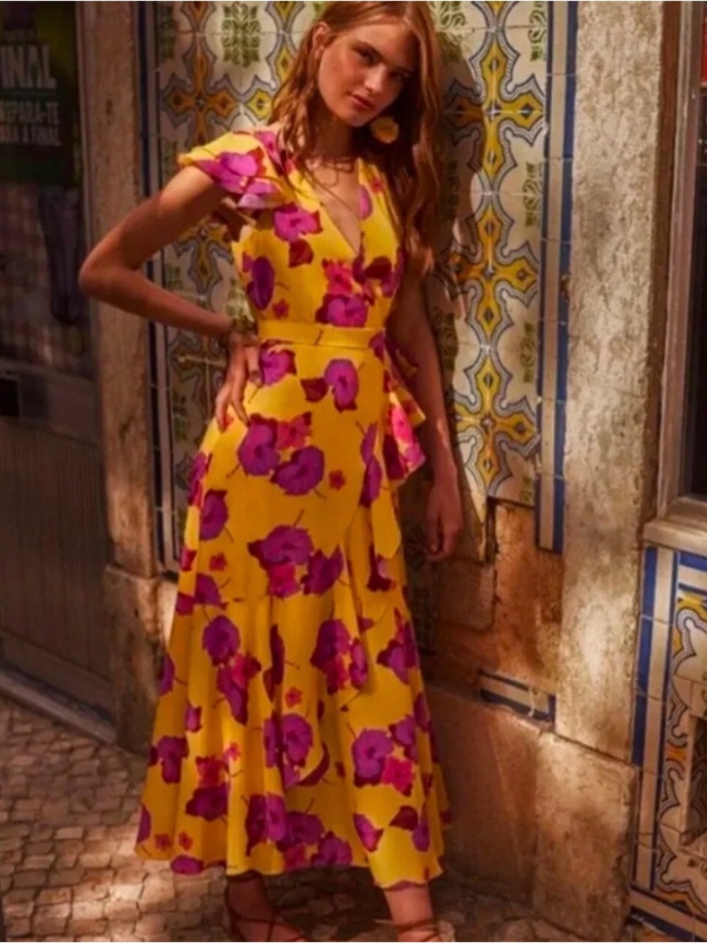NWT Borgo De Nor Salma Yellow Maxi Dress with Pink Floral Print size 2 - Picture 2 of 9
